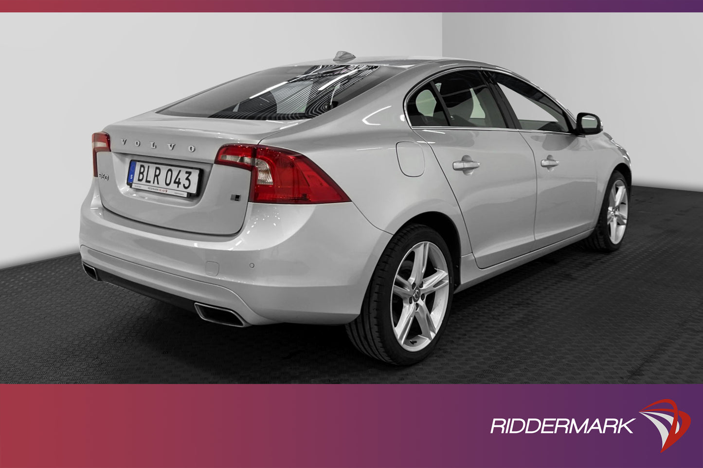 Volvo S60 D4 AWD 190hk Momentum Classic VOC D-värm Keyless