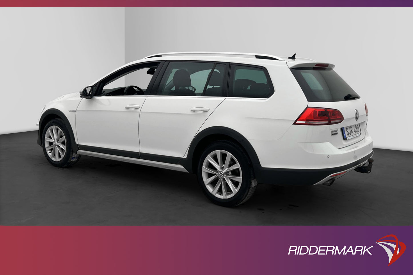 Volkswagen Golf Alltrack TSI 4M 180hk Värmare Kamera Drag