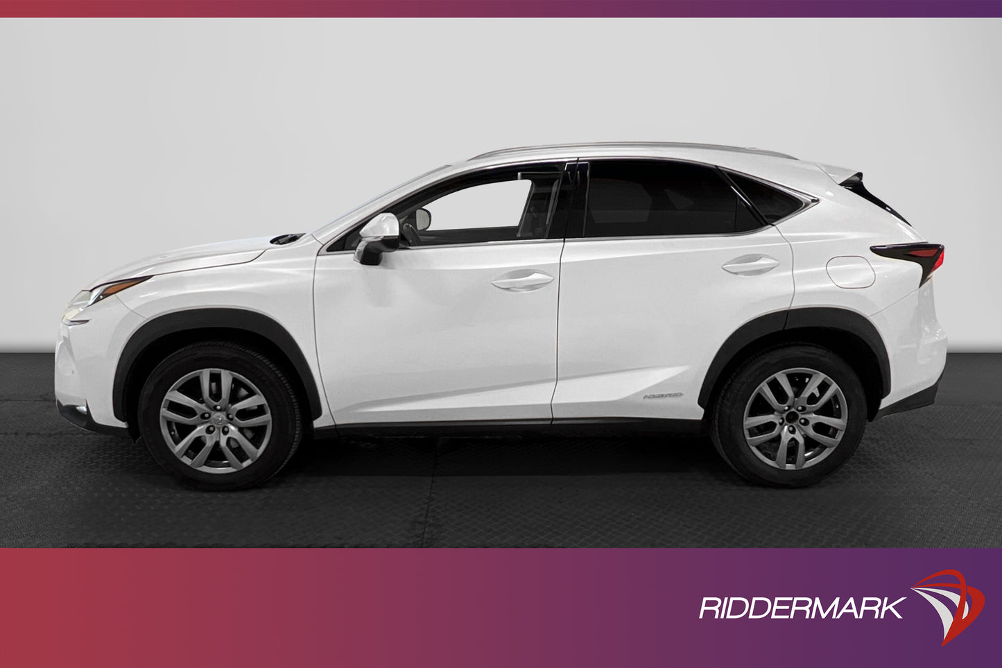 Lexus NX 300h 2.5 AWD 197hk Comfort Kamera Skinn Välservad