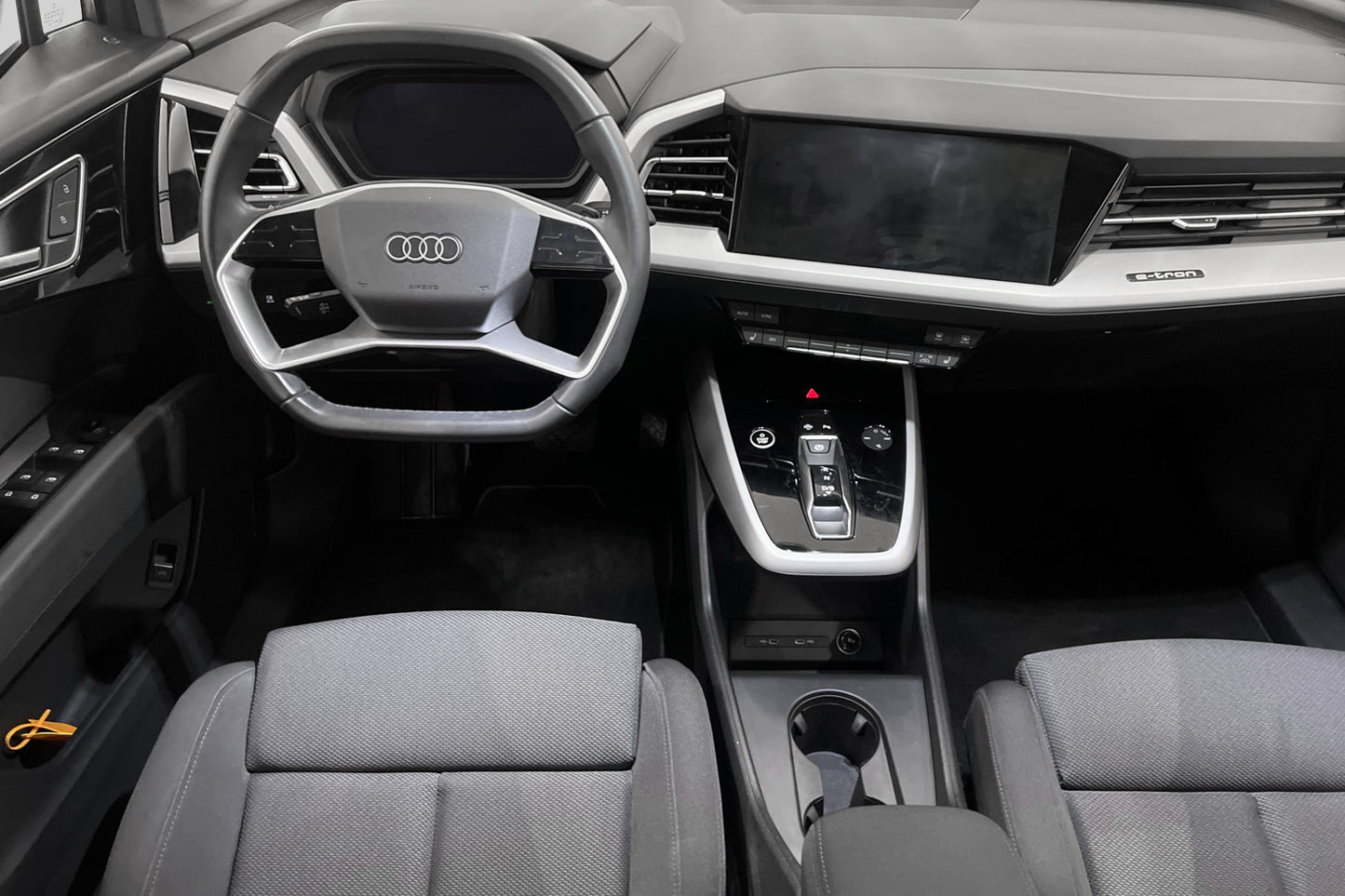 Audi Q4 40 e-tron Proline Adv Cockpit PDC CarPlay Drag 204hk