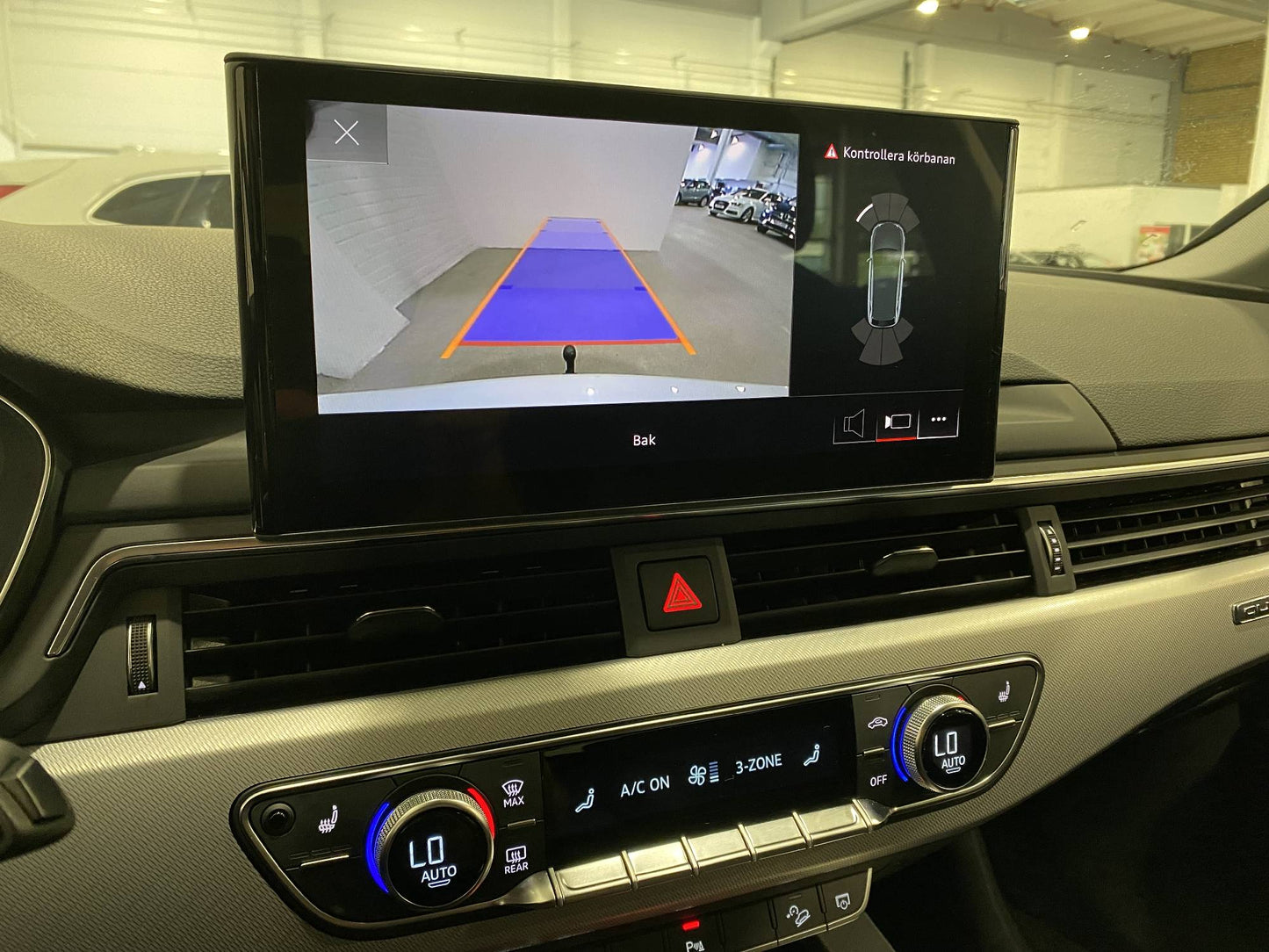 Audi A4 Allroad Quattro 40 TDI 204hk Cockpit Matrix D-värm