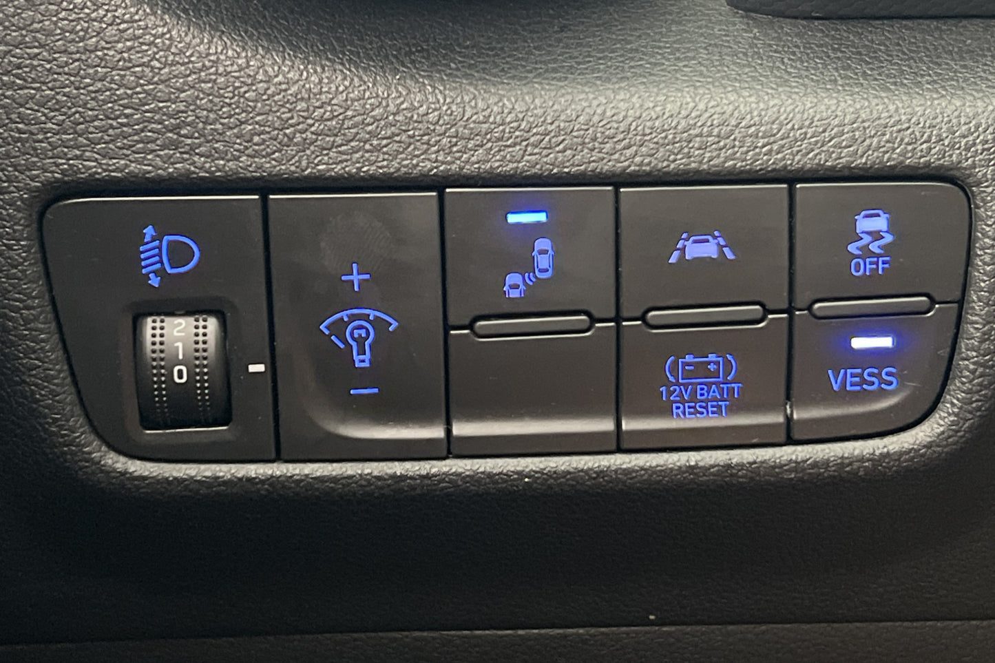 Hyundai Kona Hybrid 141hk Trend Kamera CarPlay Välservad