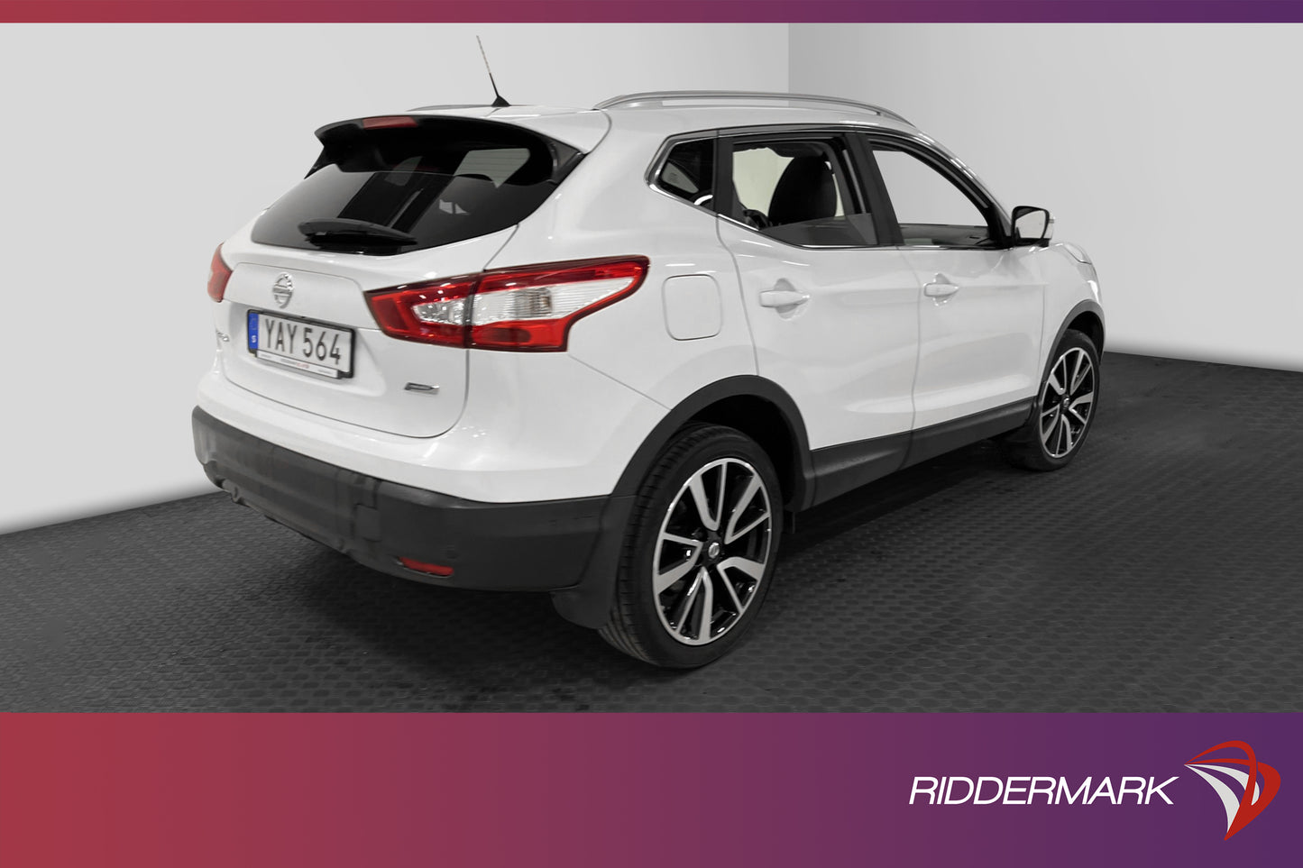 Nissan Qashqai 1.5 dCi 110hk Tekna Pano 360 View Navi