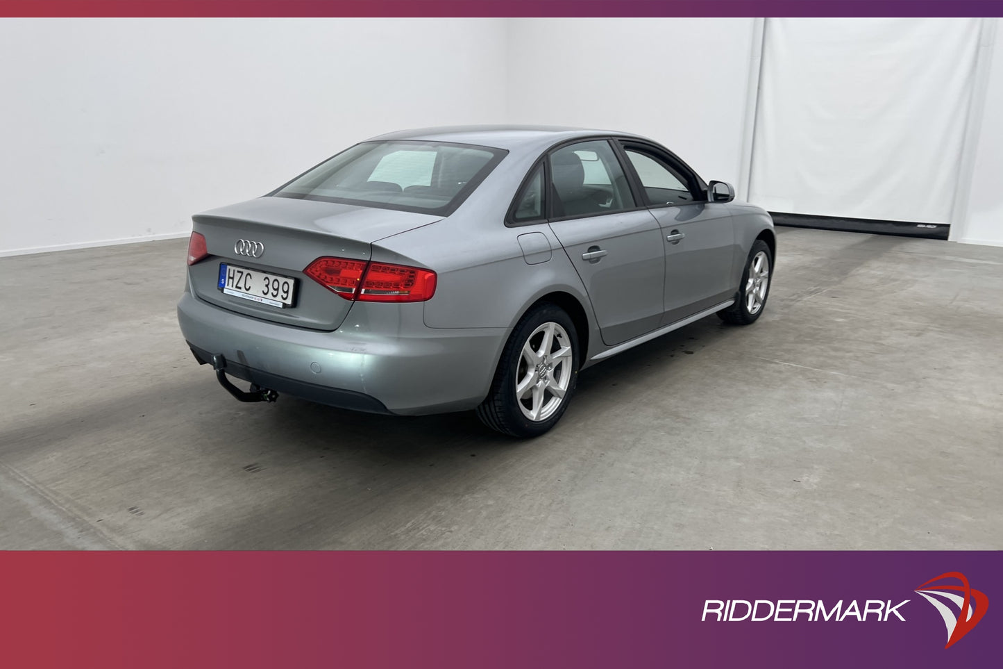 Audi A4 Sedan 2.0 TDI Quattro 143hk Dragkrok Välservad