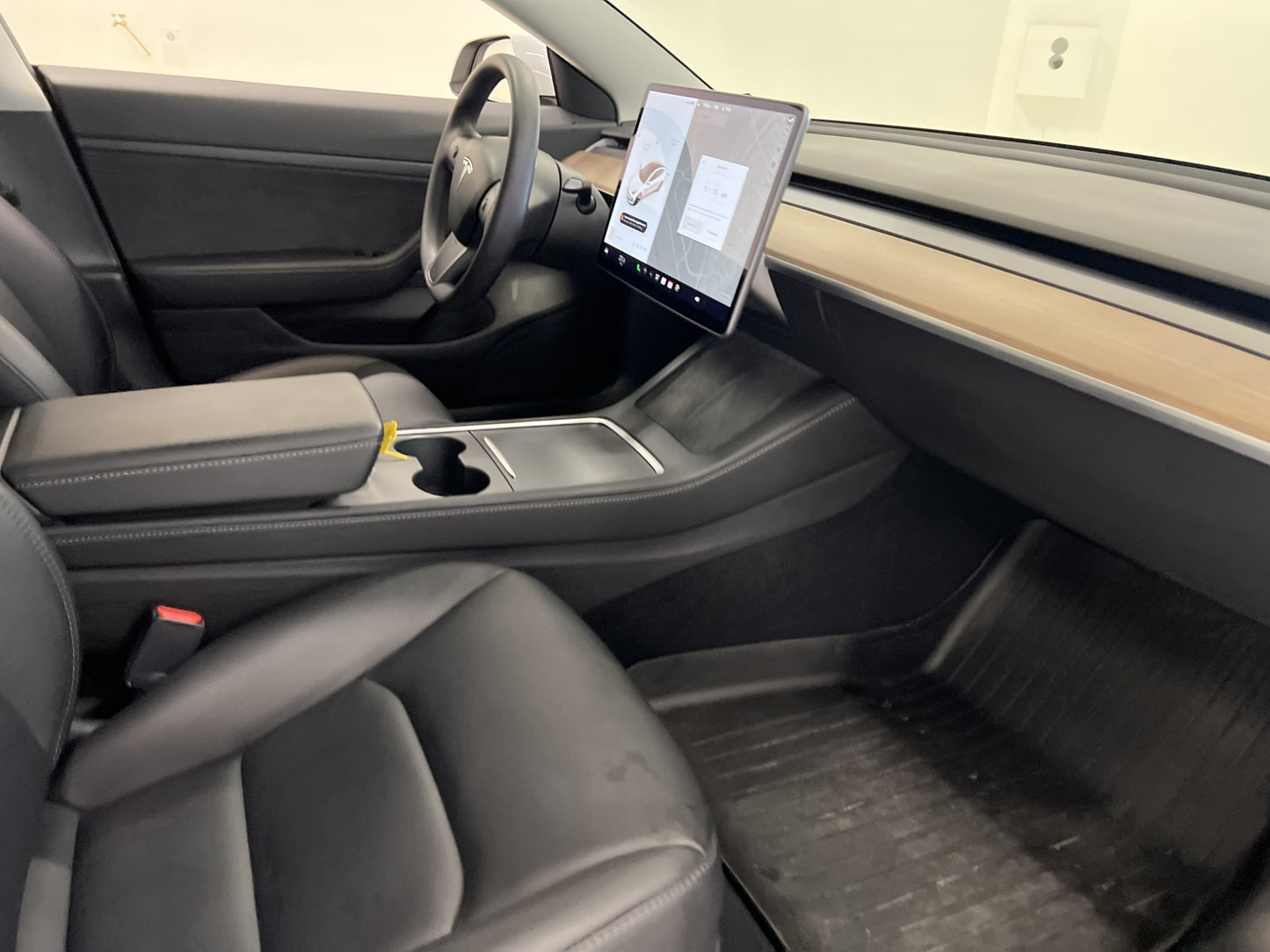 Tesla Model 3 Standard Range Plus 258hk Svensksåld Dragkrok