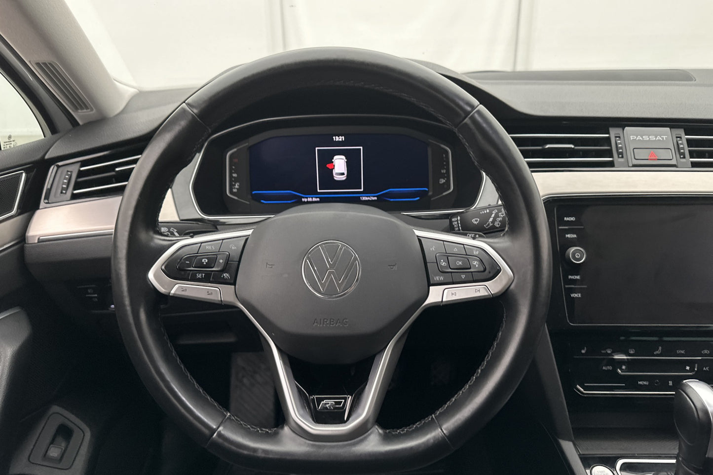 Volkswagen Passat TDI 4M 200hk R-Line Cockpit Värm Drag MOMS