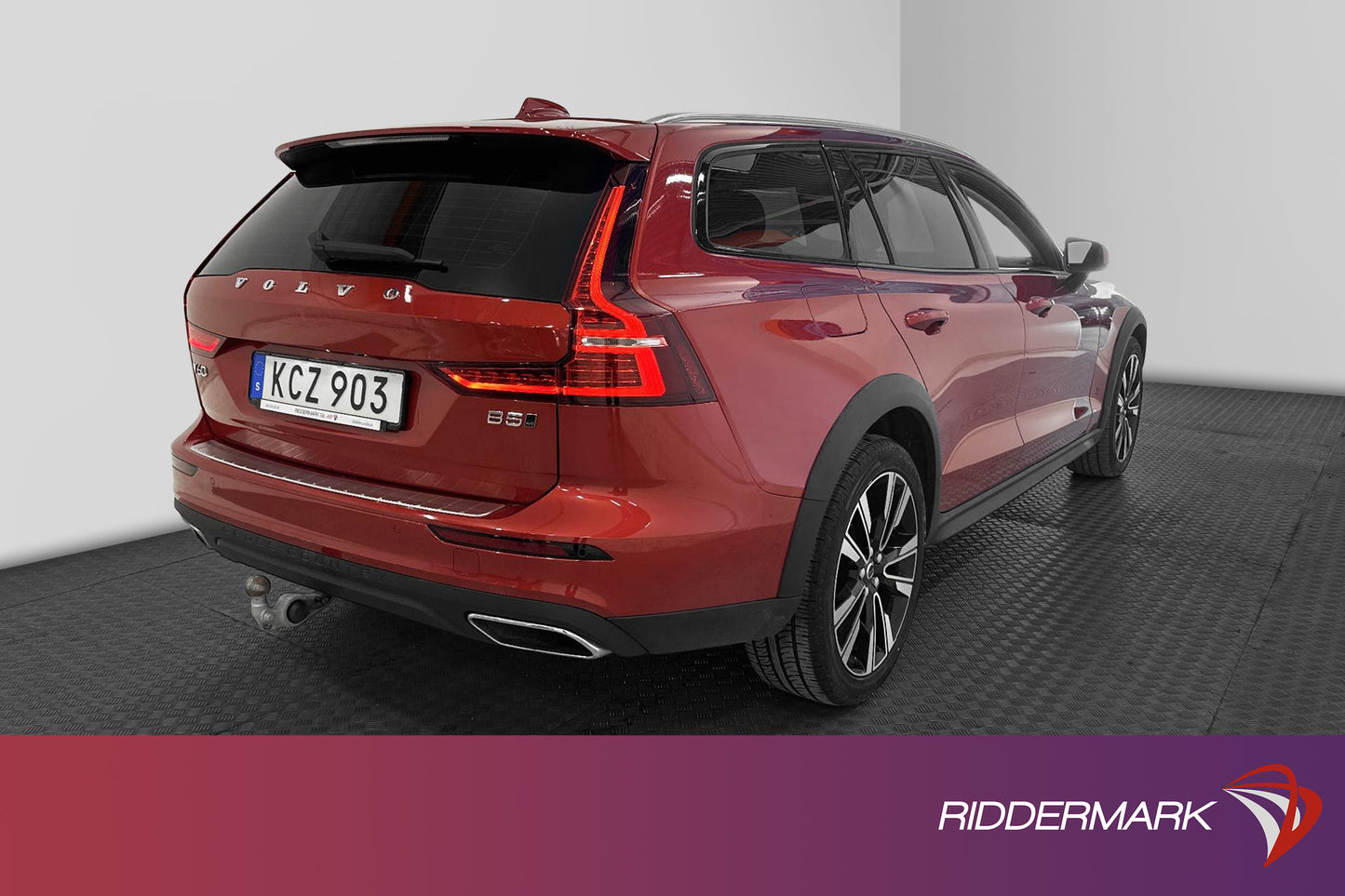 Volvo V60 Cross Country B5 AWD 250hk VOC H/K Carplay Drag