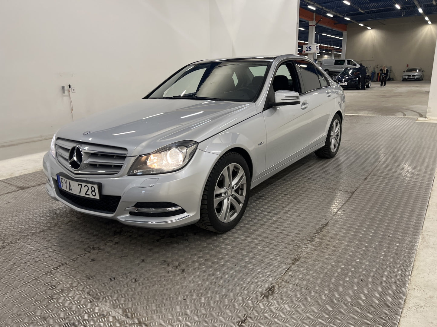 Mercedes-Benz C 180 156hk Avantgarde Navi Drag Elstolar