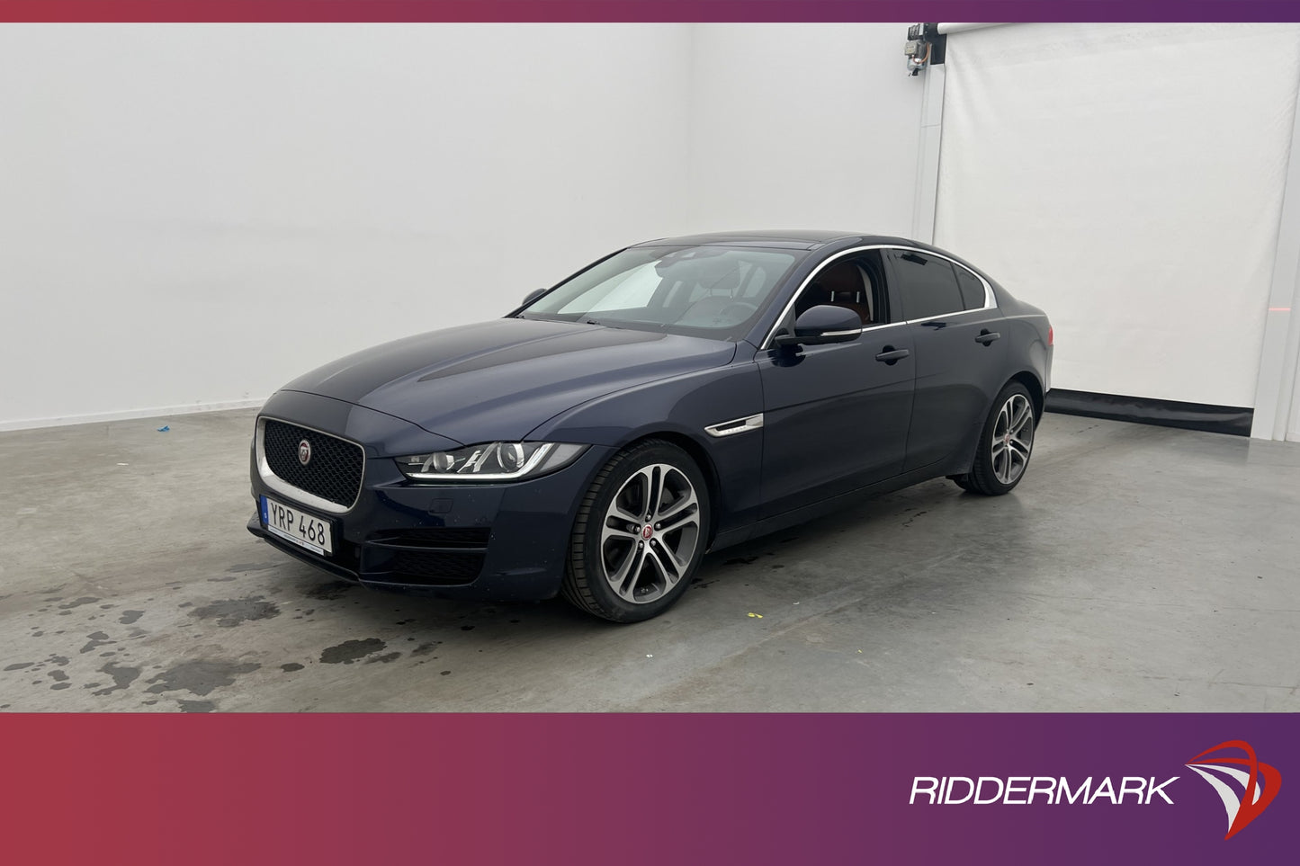 Jaguar XE 25t 250hk B-Kamera Navi Skinn Nyservad 0.52l/mil