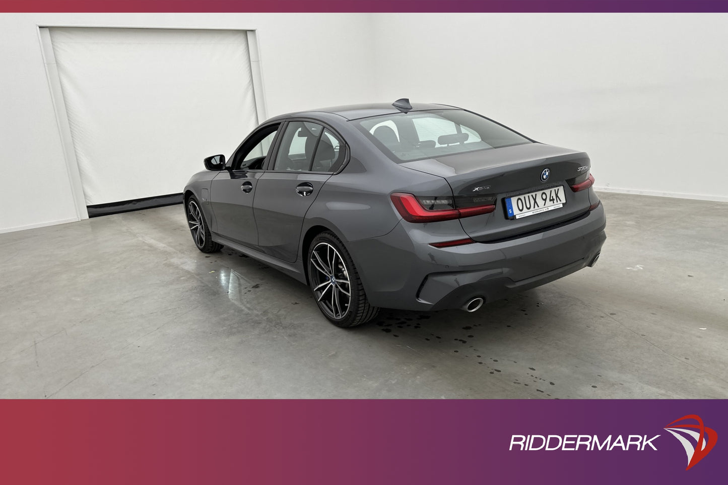 BMW 330 e xDrive Sedan M Sport Navi CarPlay Skinn M-bromsar