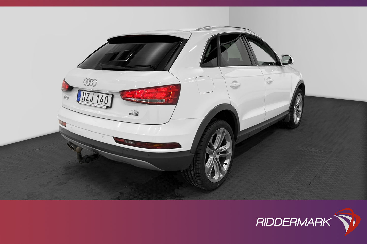 Audi Q3 TDI Q 150hk Sport Edition Halvskinn Sensorer Drag