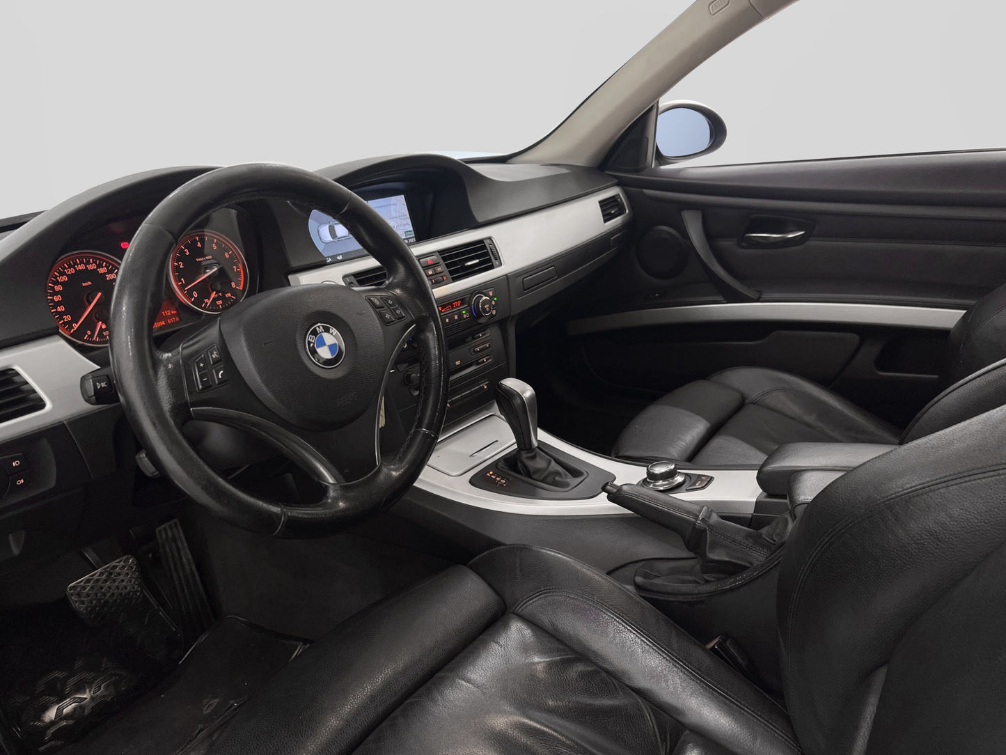 BMW 335i Coupé 306hk Skinn Navi PDC Keyless Elstolar