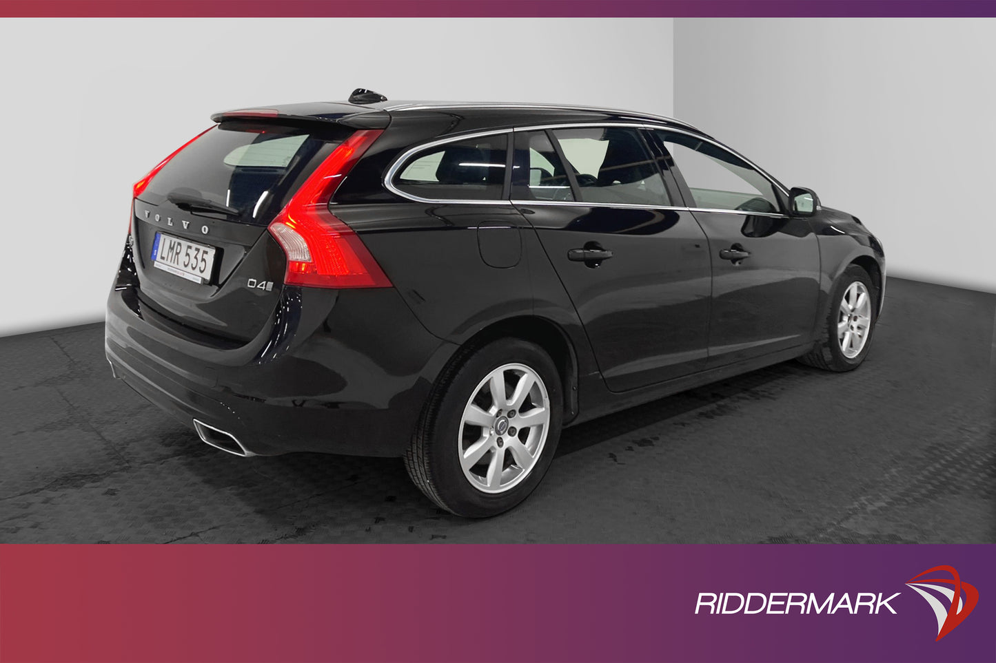 Volvo V60 D4 190hk Summum VOC Värm Navi Skinn Rattvärme