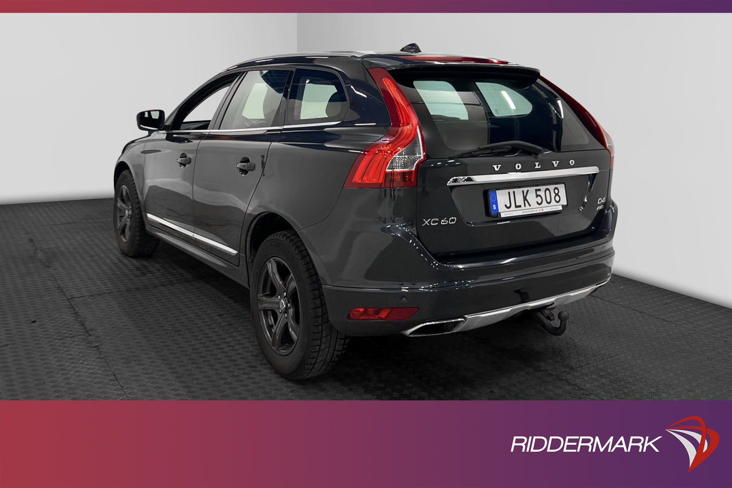 Volvo XC60 D4 AWD Summum Pano Navi D-värm VOC Skinn Drag