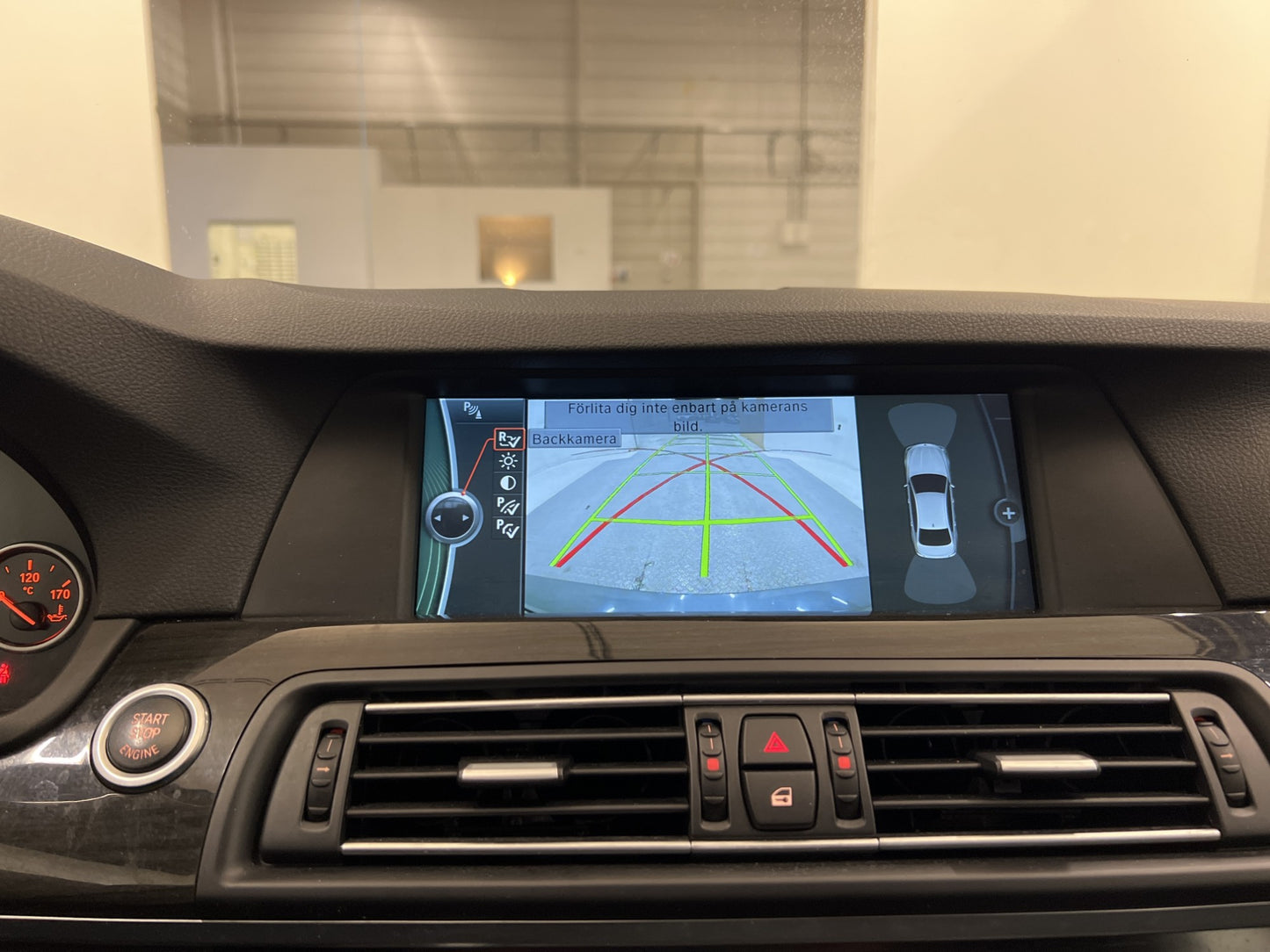 BMW 550i Sedan 408hk Kamera HUD HiFi Komforstolar Värmare