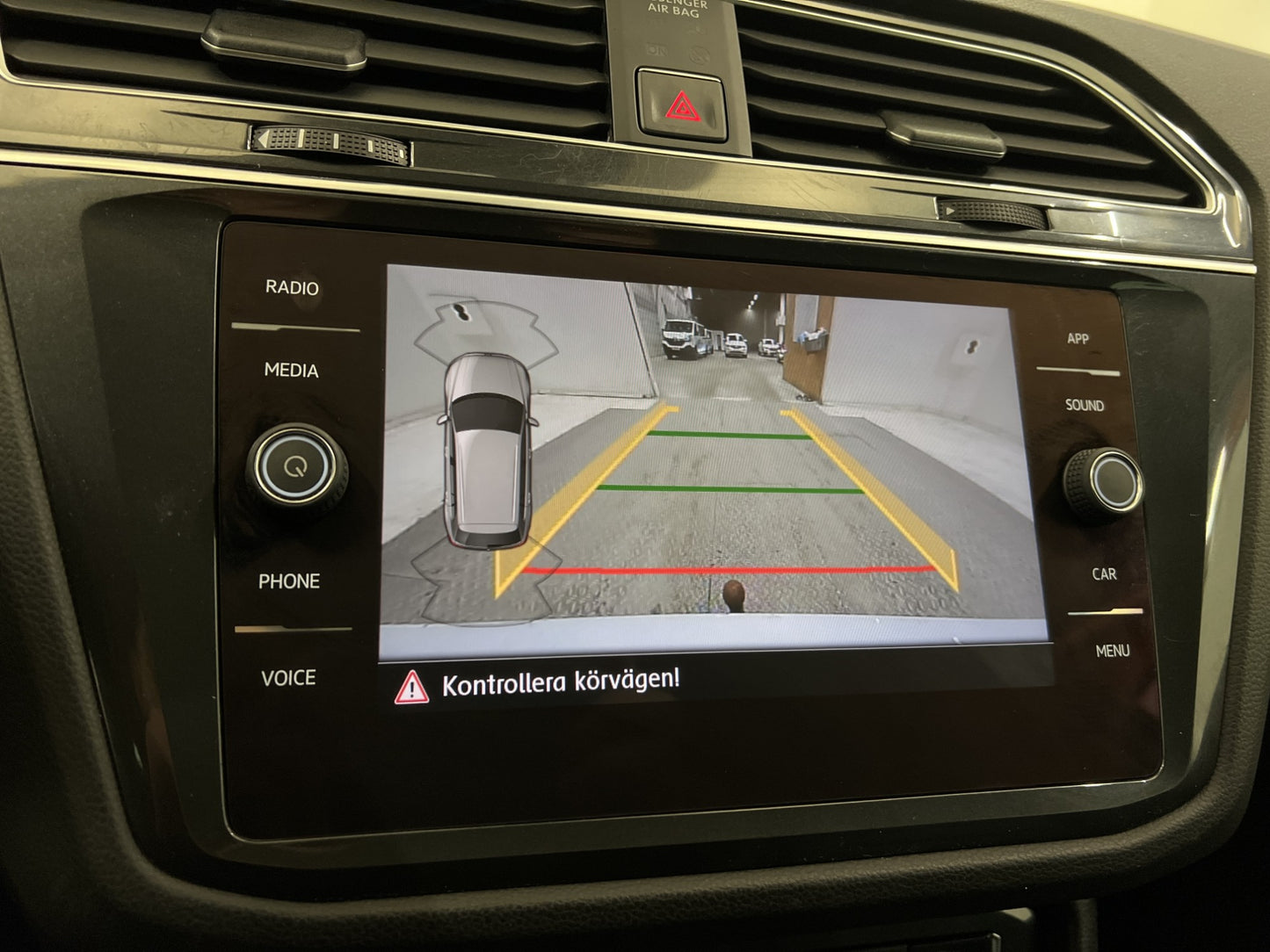 Volkswagen Tiguan 4M 190hk Premium Cockpit Värmare Kamera