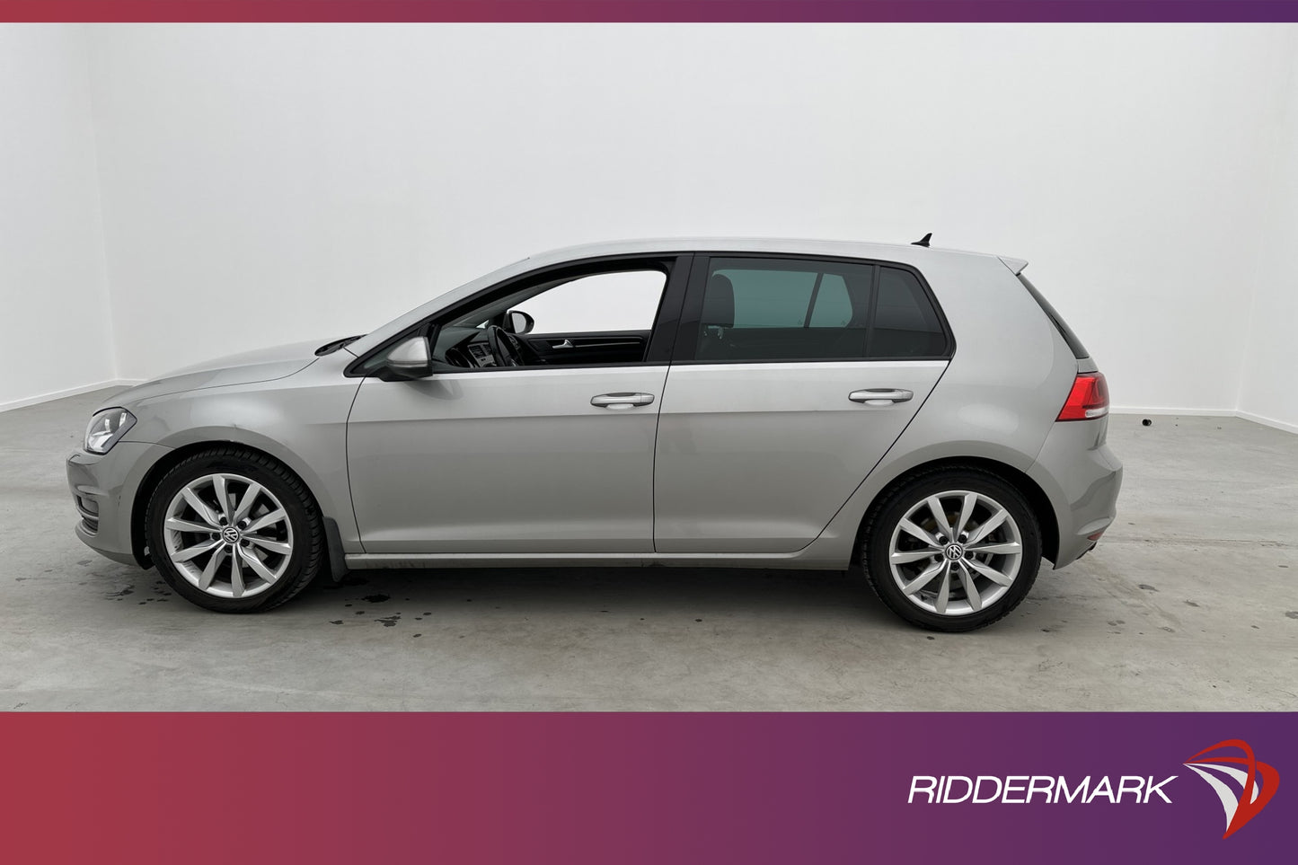 Volkswagen Golf 1.4 TSI 140hk Highline Plus Kamera Navi Drag