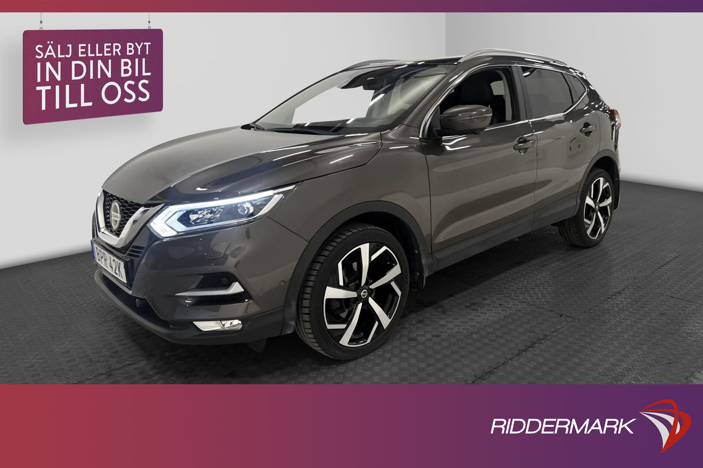 Nissan Qashqai 1.3 DIG-T 160hk Tekna Panorama 360º Navi