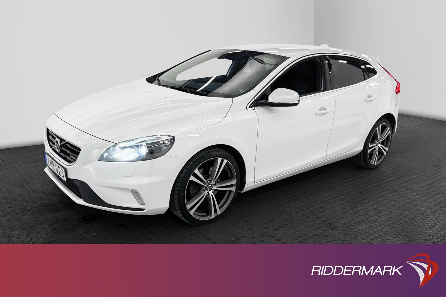 Volvo V40 D4 R-Design VOC Värmare Premium-Sound Välservad