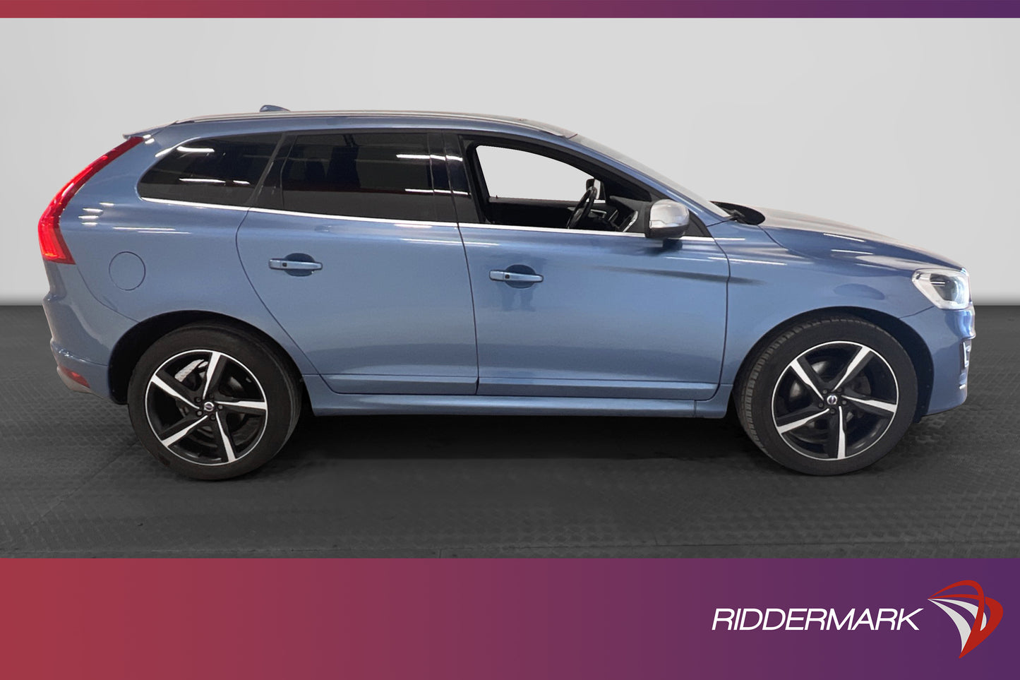 Volvo XC60 D4 AWD R-Design Panorama D-Värm Navi Dragkrok VOC