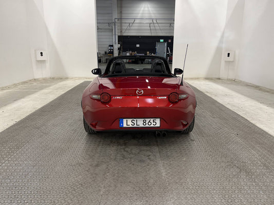 Mazda MX-5 2.0 SKYACTIV-G 160hk 1 Ägare Lågmil Nyservad