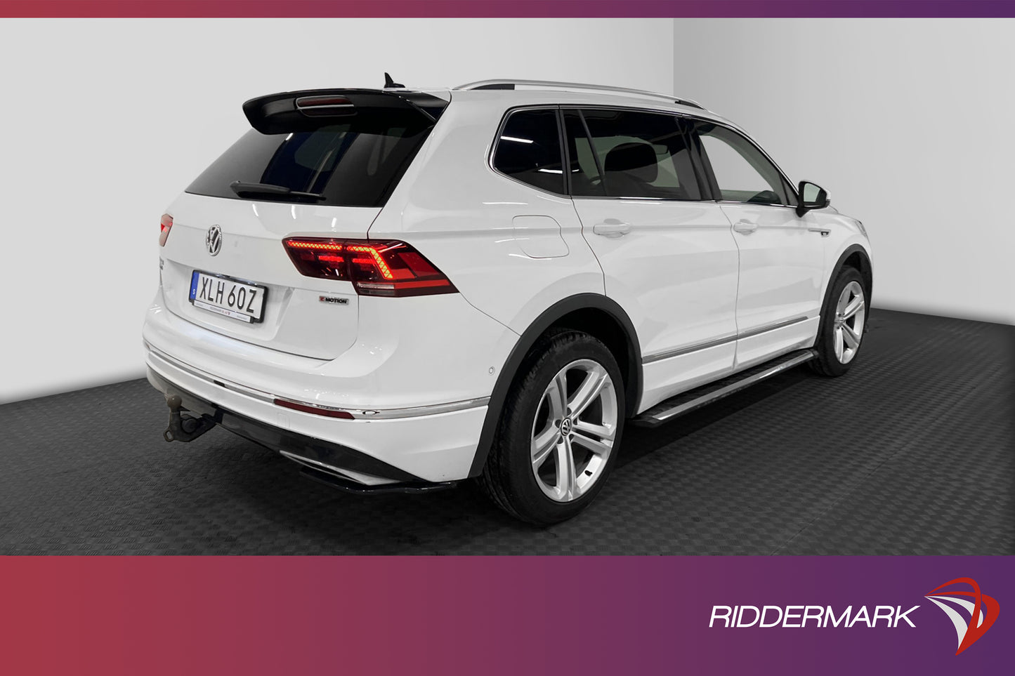 Volkswagen Tiguan Allspace R-Line 4M Pano D-Värm 7-Sits MOMS