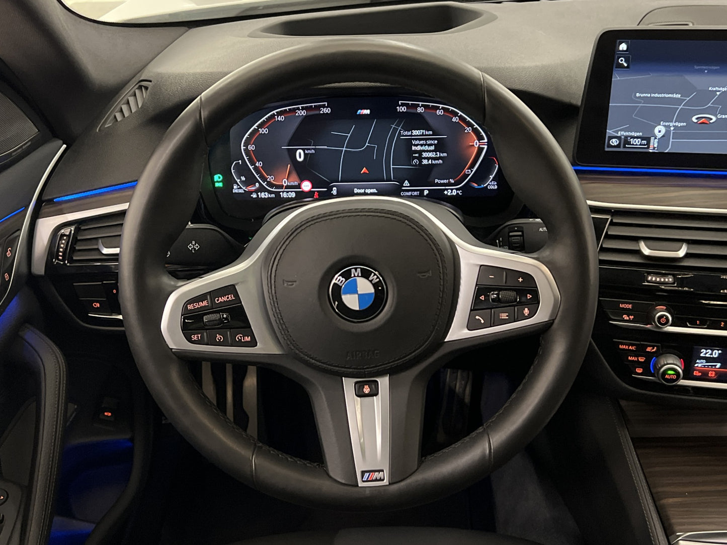 BMW 530 d xDrive M Sport Innovation Edt Pano H/K HUD Drag