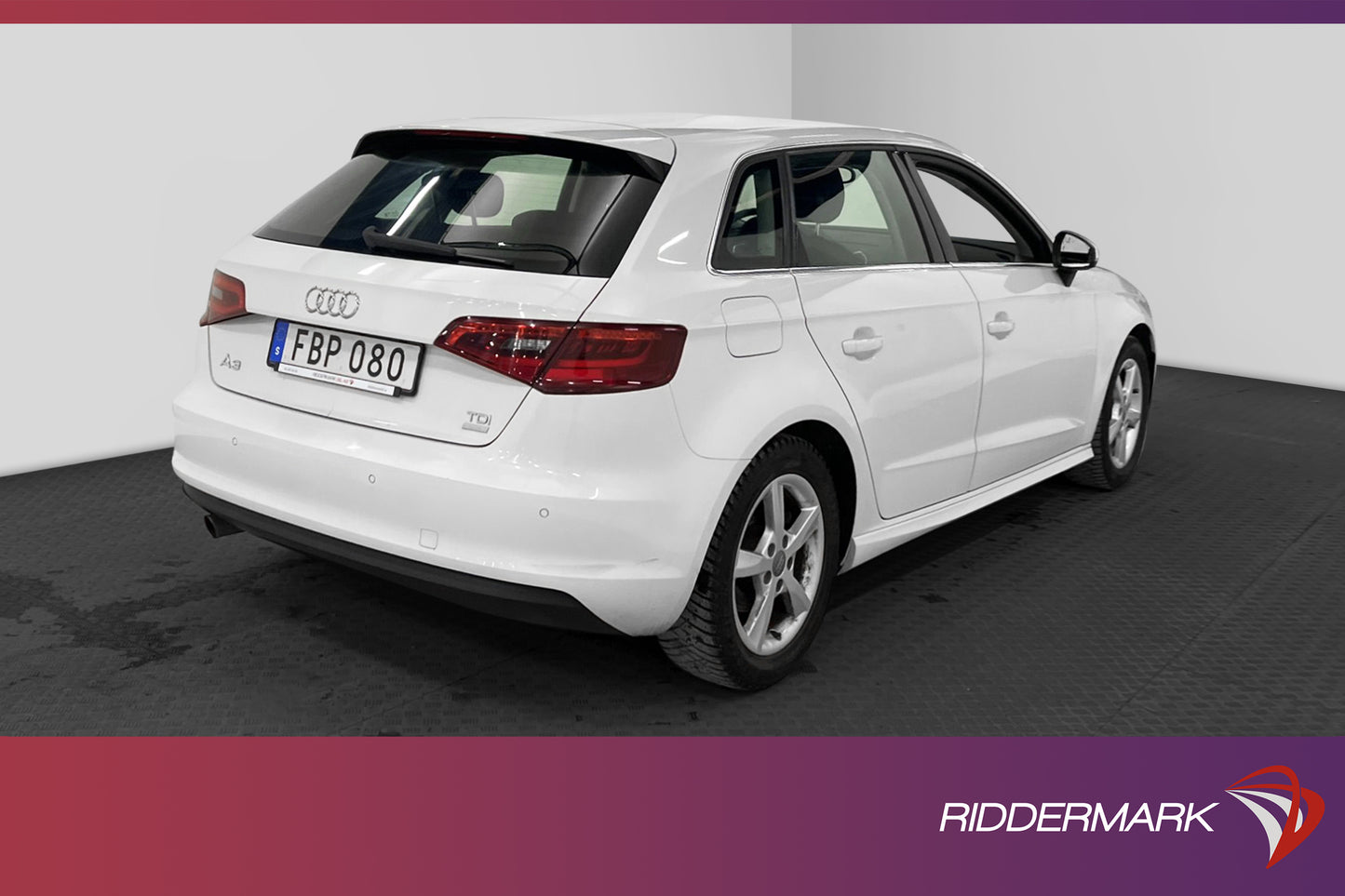 Audi A3 Sportback 1.6 TDI 110hk Ultra Sensorer Välservad