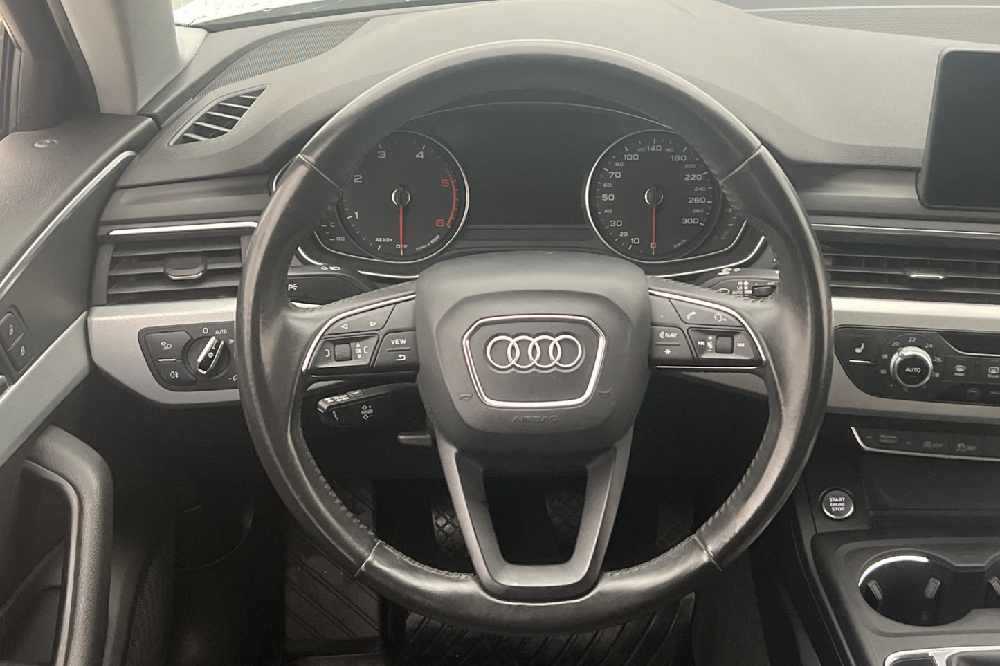 Audi A4 Avant TDI 190hk Proline Navi Sensorer Drag Välservad