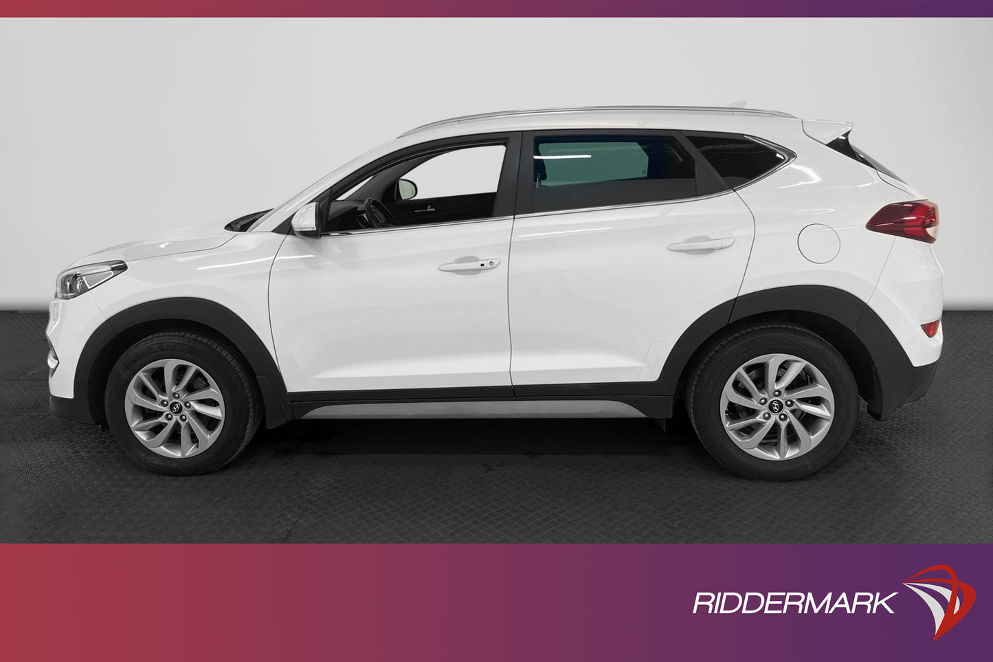 Hyundai Tucson 2.0 CRDi 4WD 136hk Kamera Navi Drag Välservad