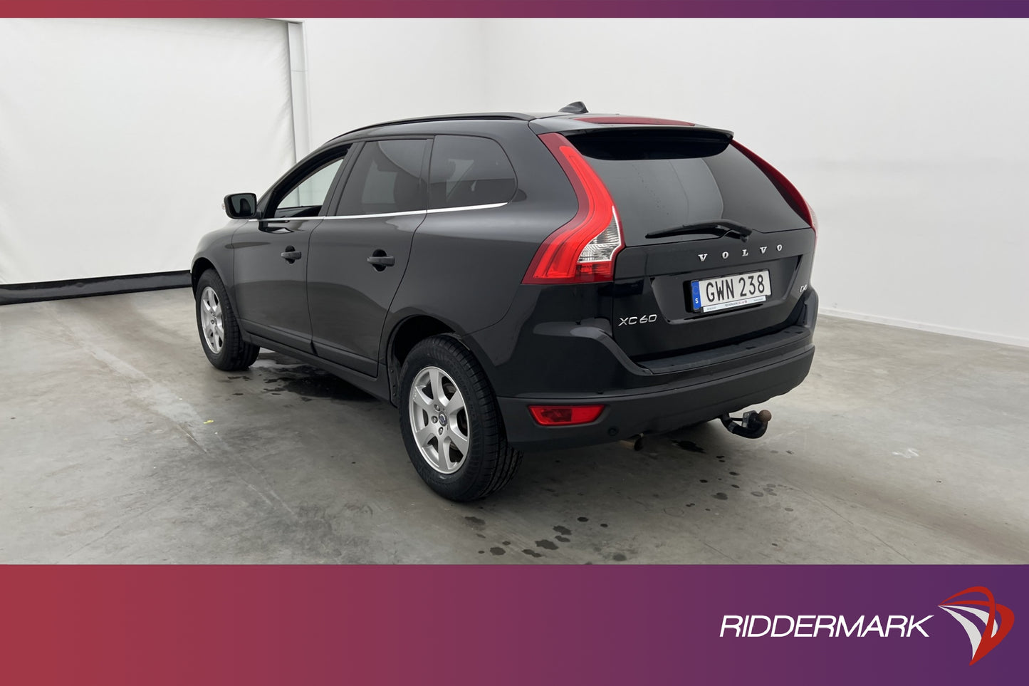 Volvo XC60 D4 163hk Momentum VOC Pano Värmare Keyless Drag