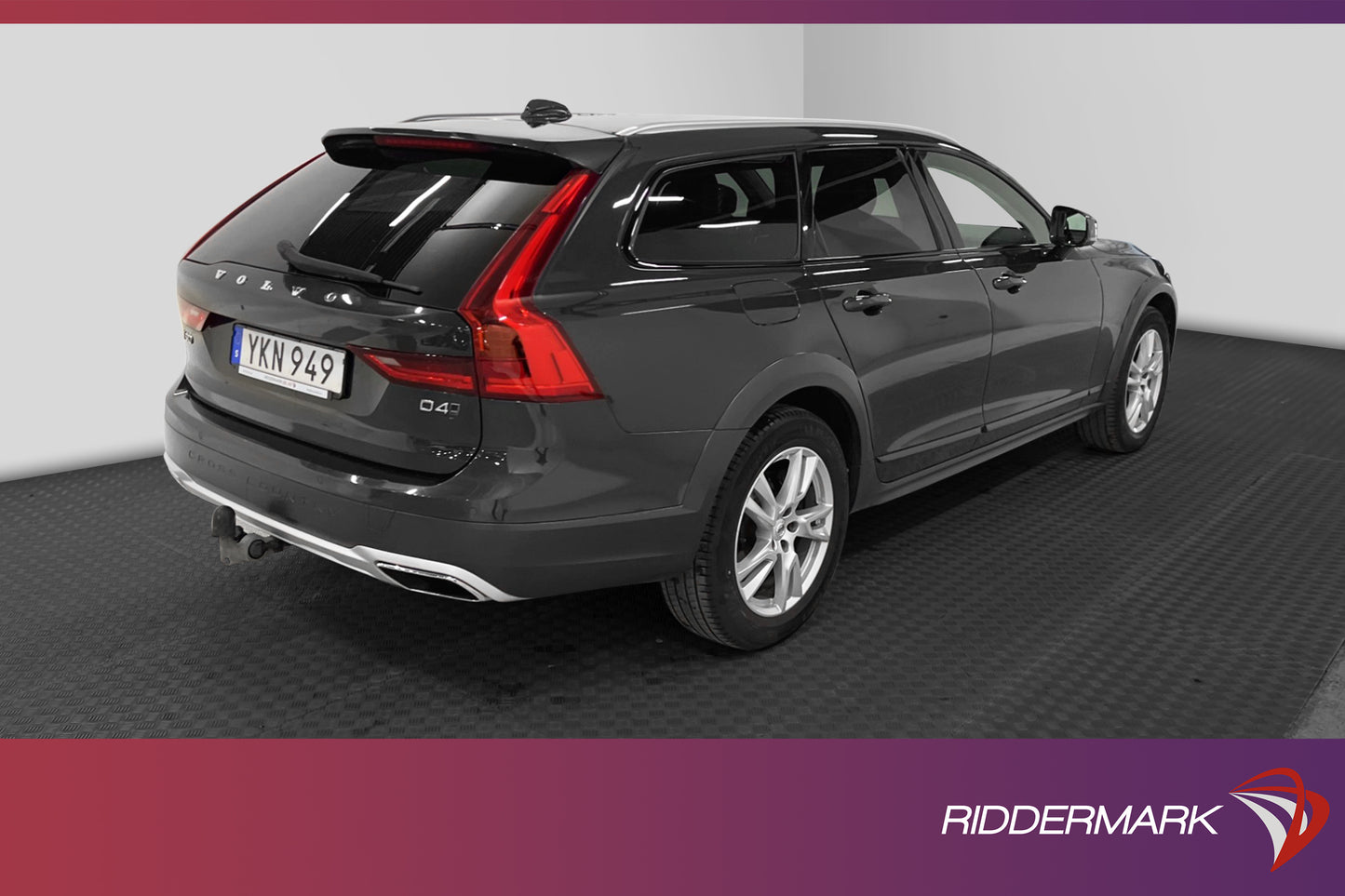 Volvo V90 Cross Country D4 AWD Momentum VOC Drag PDC 190hk