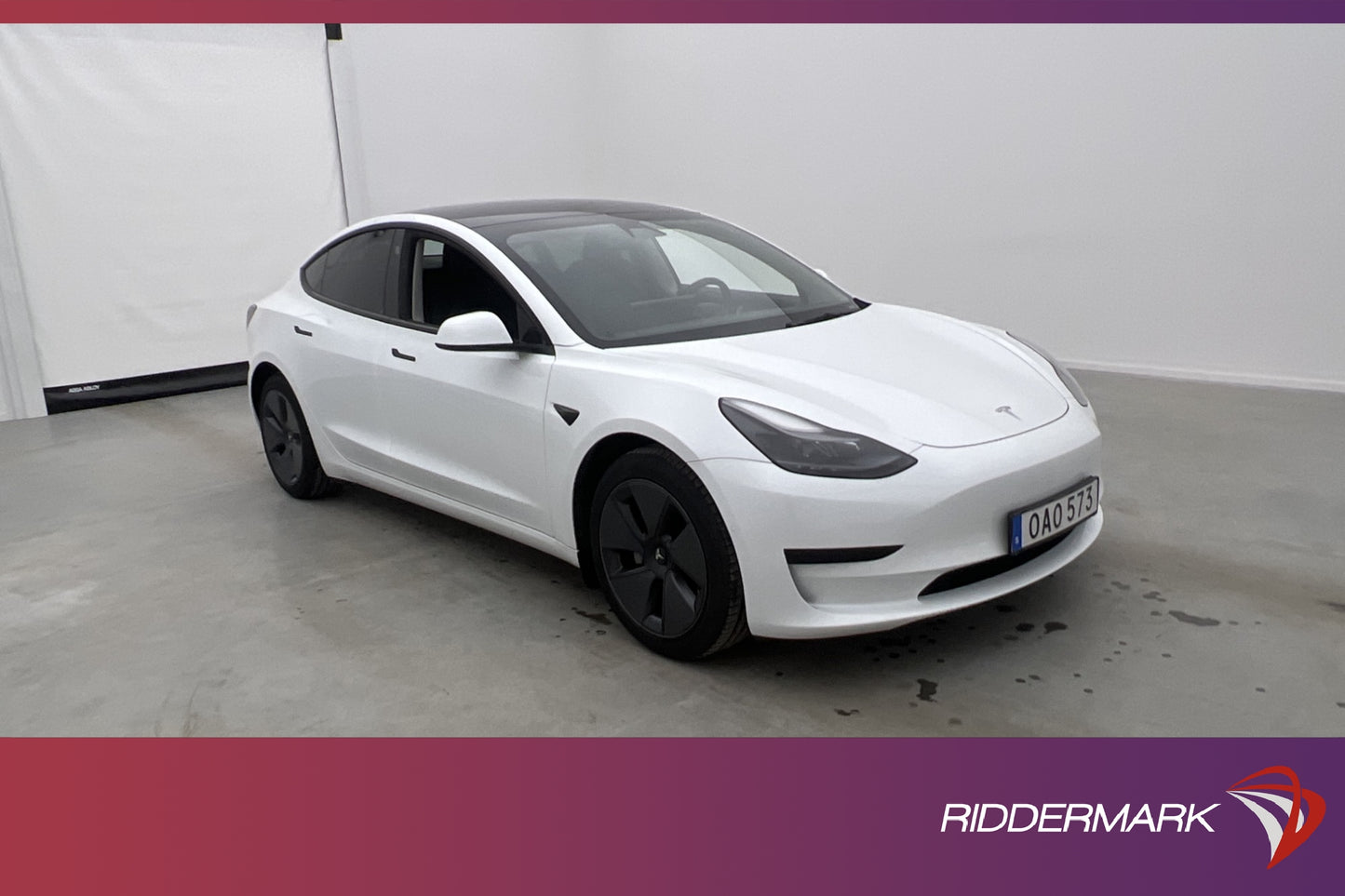 Tesla Model 3 Standard Range Plus 325hk Autopilot Dragkrok