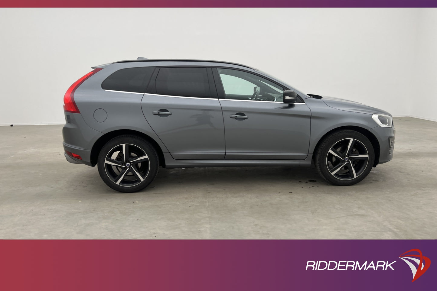 Volvo XC60 D5 AWD R-Design VOC Värm Pano Kamera Skinn