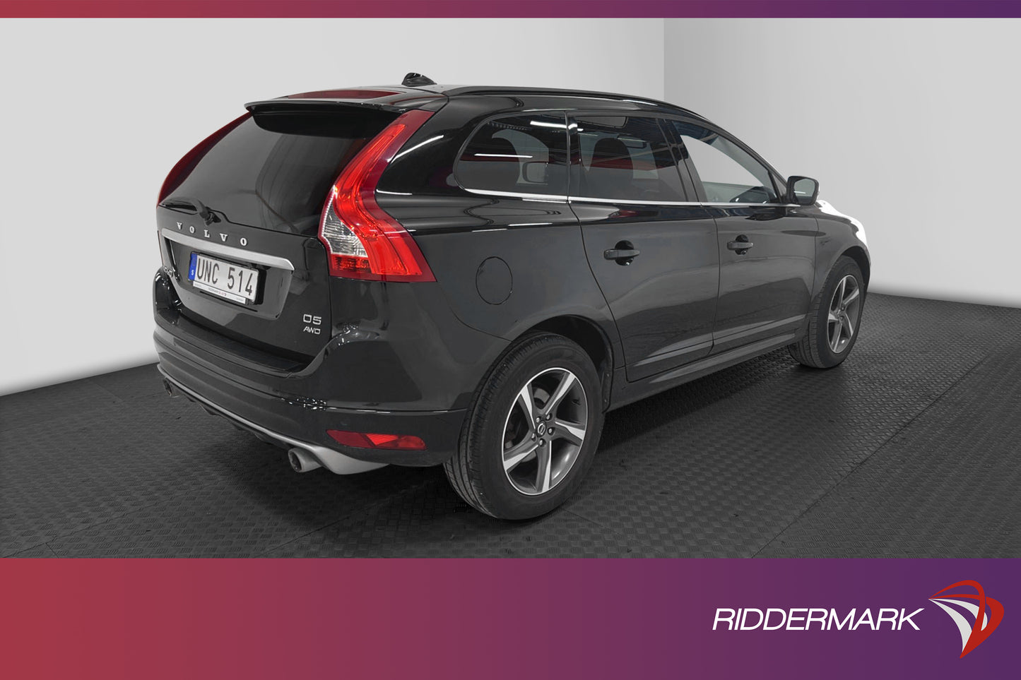 Volvo XC60 D5 AWD R-Design D-värm VOC Pano B-kamera Navi