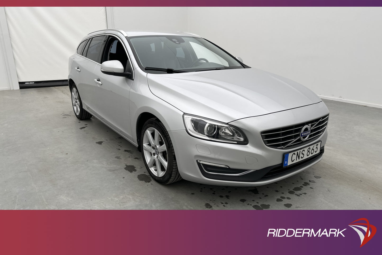 Volvo V60 D4 190hk Summum VOC Värmare Keyless Navi Välservad