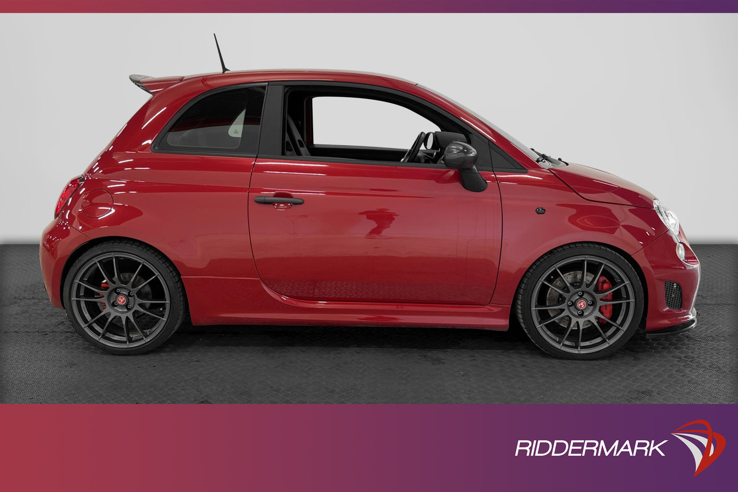 Abarth 595 1.4 T-JET 180hk Competizione Sportavgas Bremobo