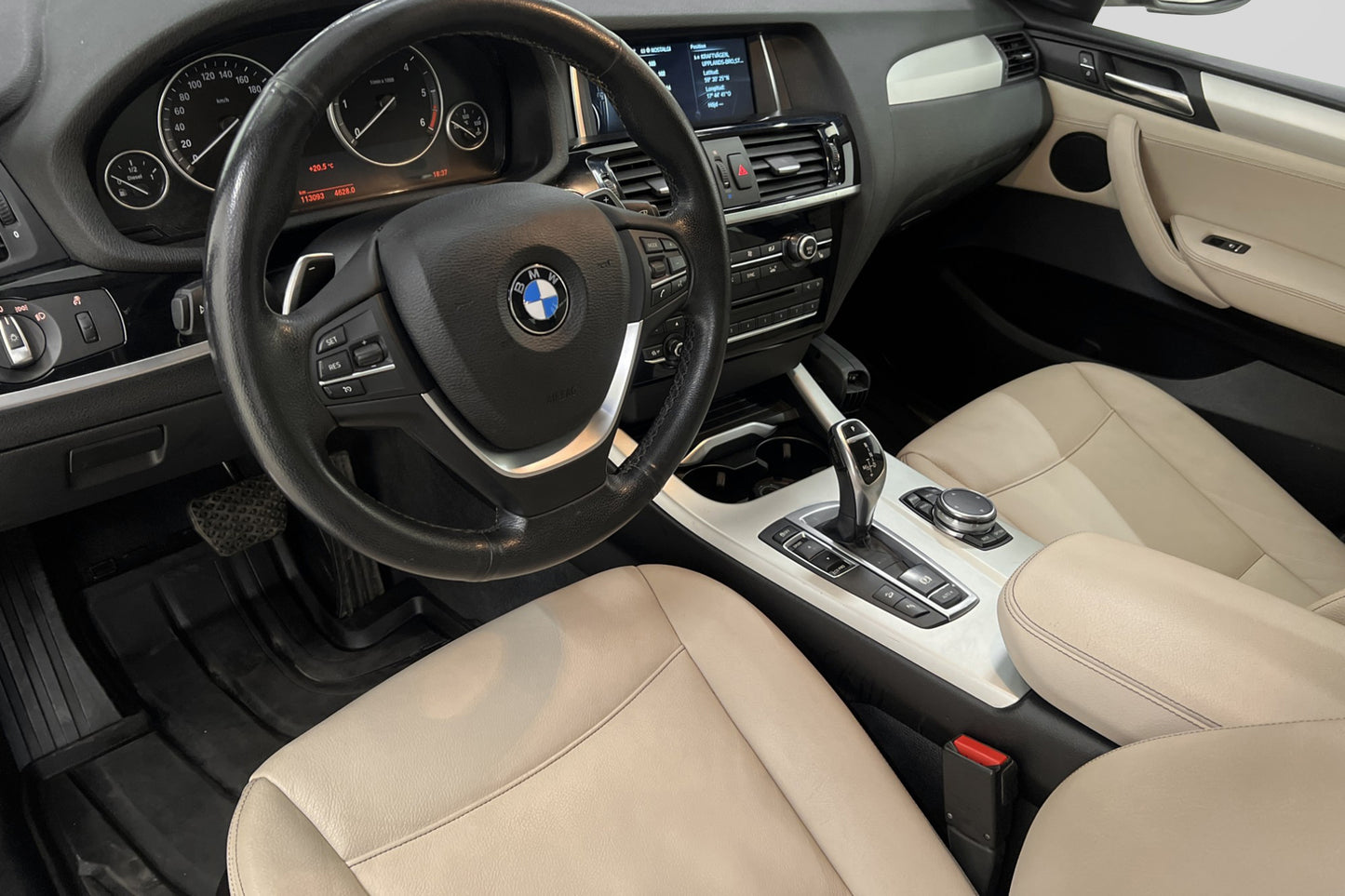 BMW X4 xDrive30d 258hk M-värm Navigation Skinn Drag