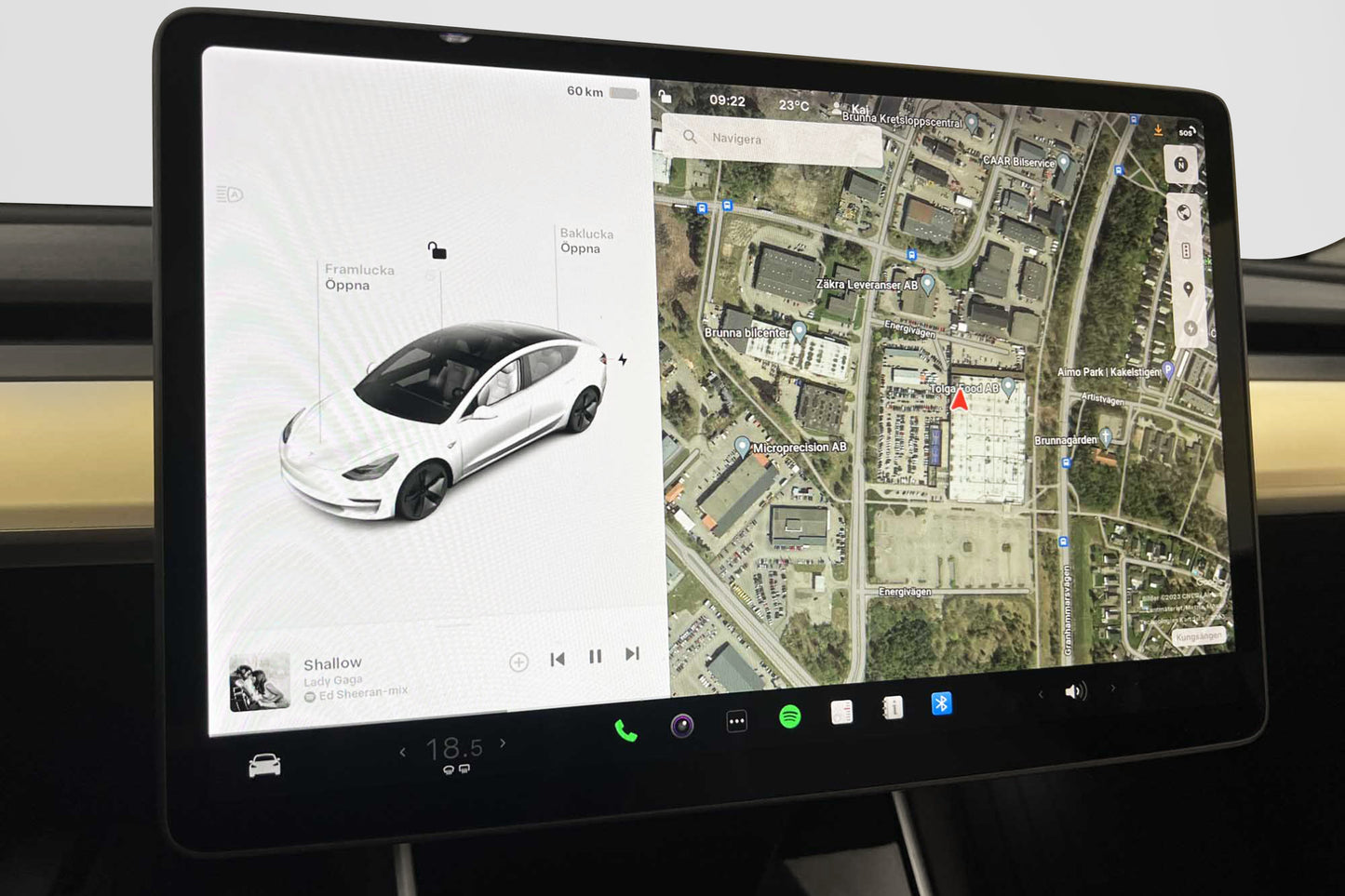 Tesla Model 3 Long Range AWD 440hk Pano Svensksåld MOMS