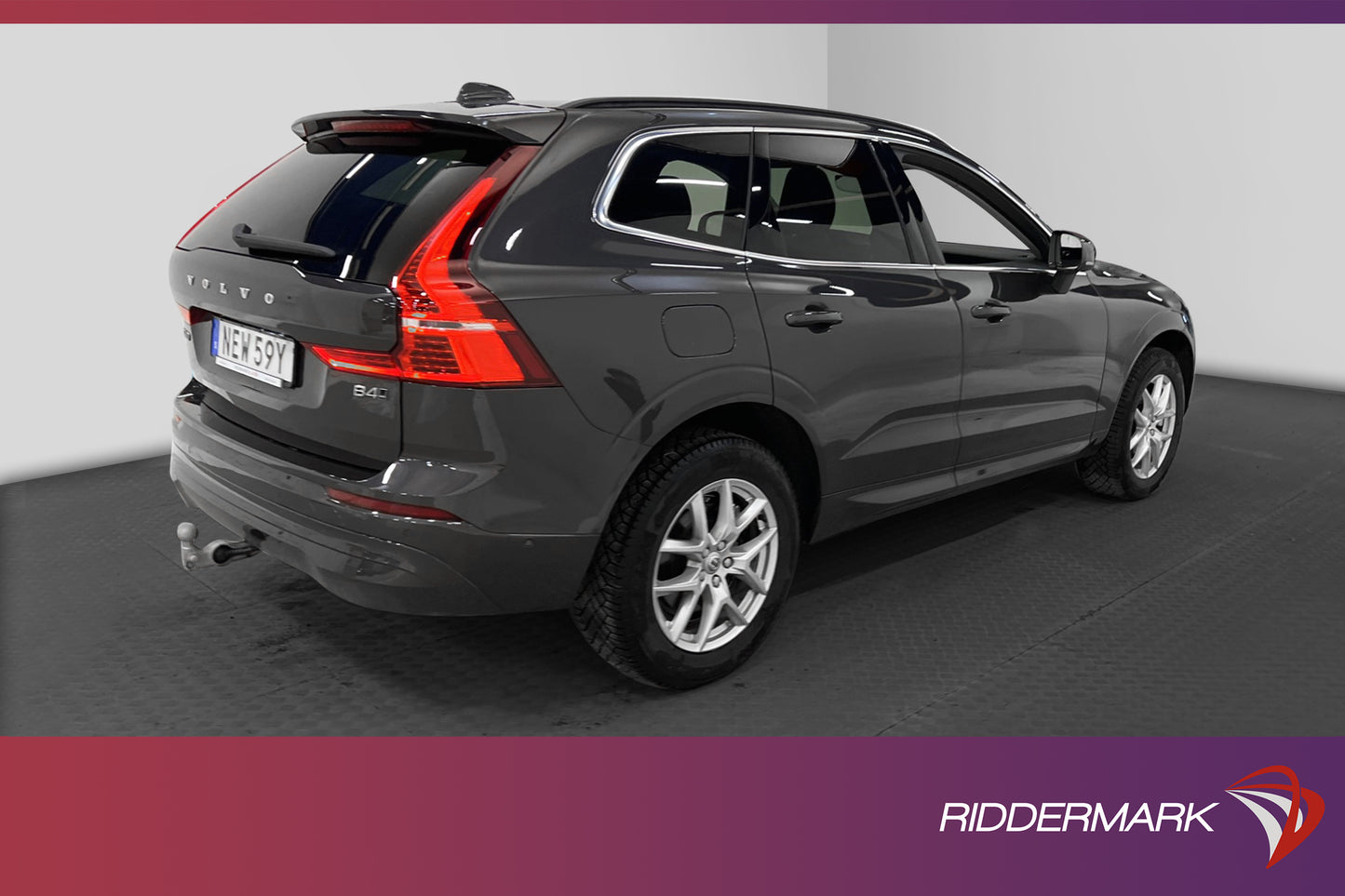 Volvo XC60 B4 AWD 197hk Core Värmare 360° CarPlay Drag MOMS