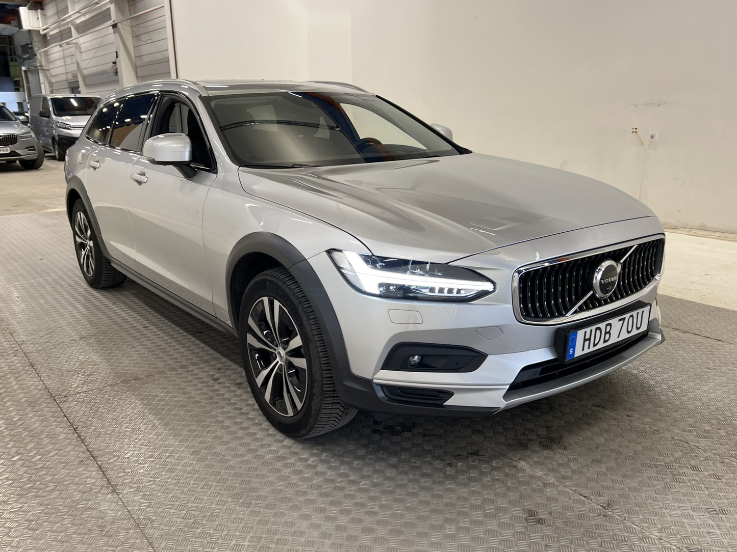 Volvo V90 Cross Country B4 AWD  Momentum VOC Pano H/K Drag