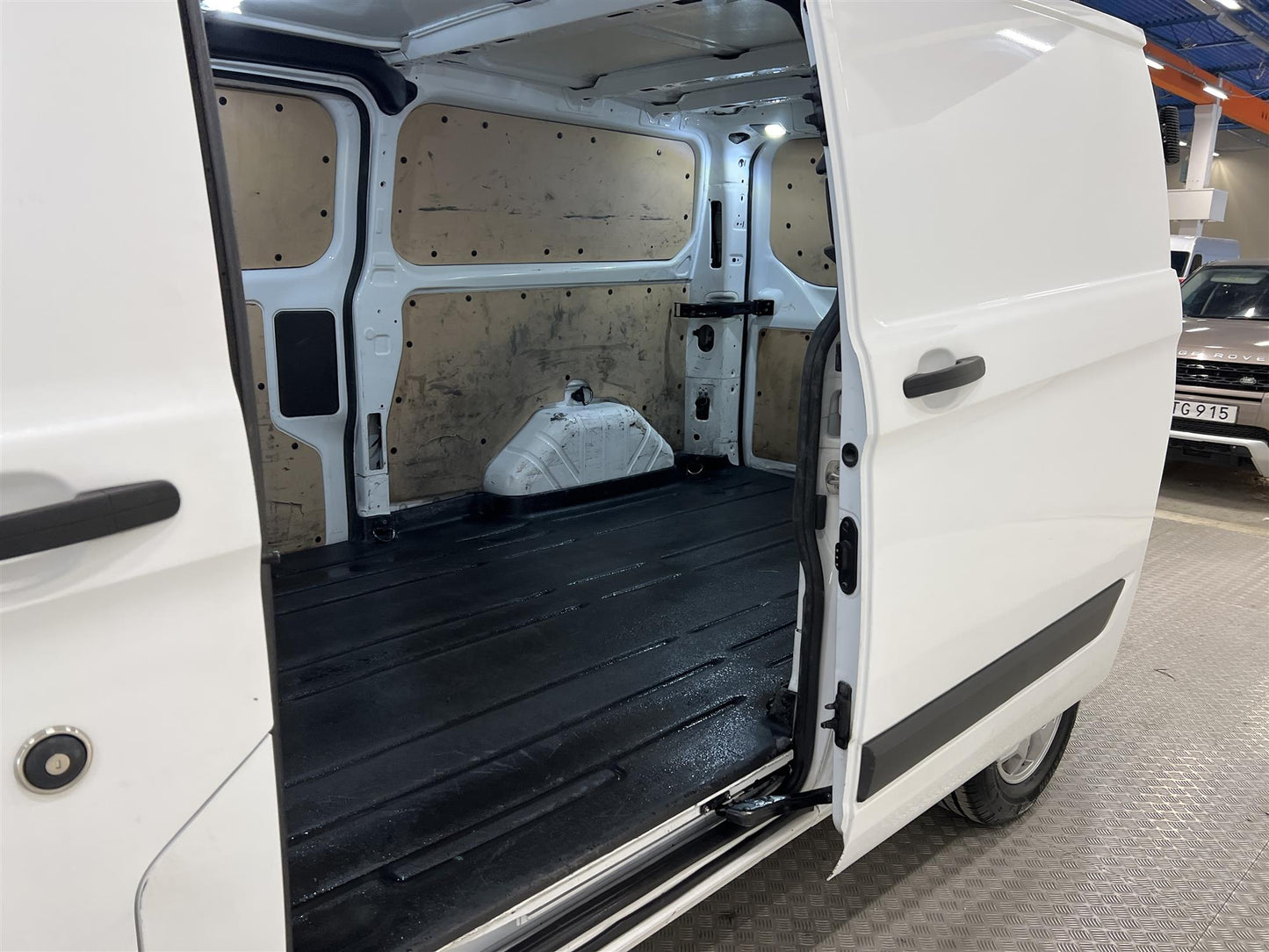 Ford Transit Custom L2 2.0 Automat Värmare Dragkrok Moms