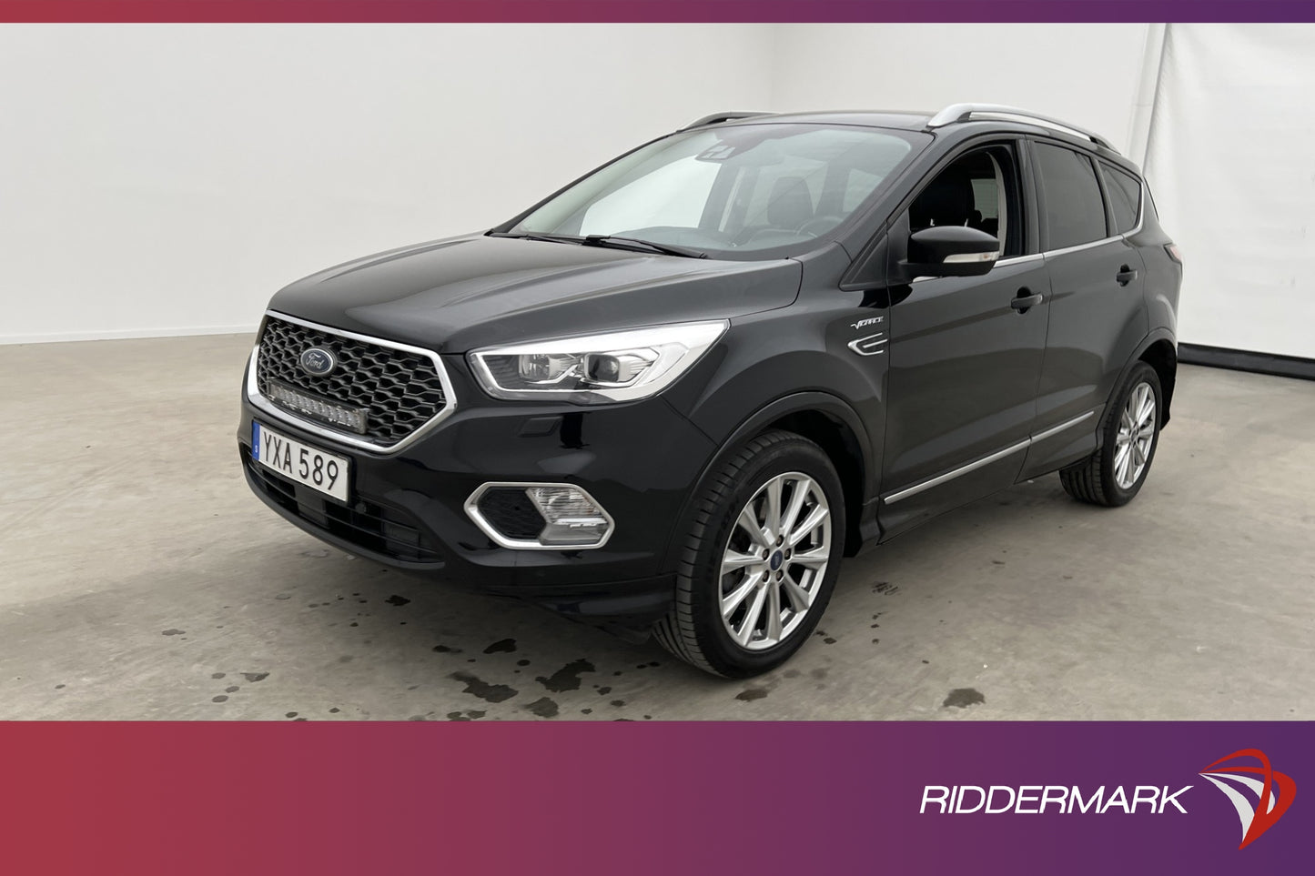 Ford Kuga 2.0 AWD 242hk Vignale Värm Skinn Kamera Navi Drag