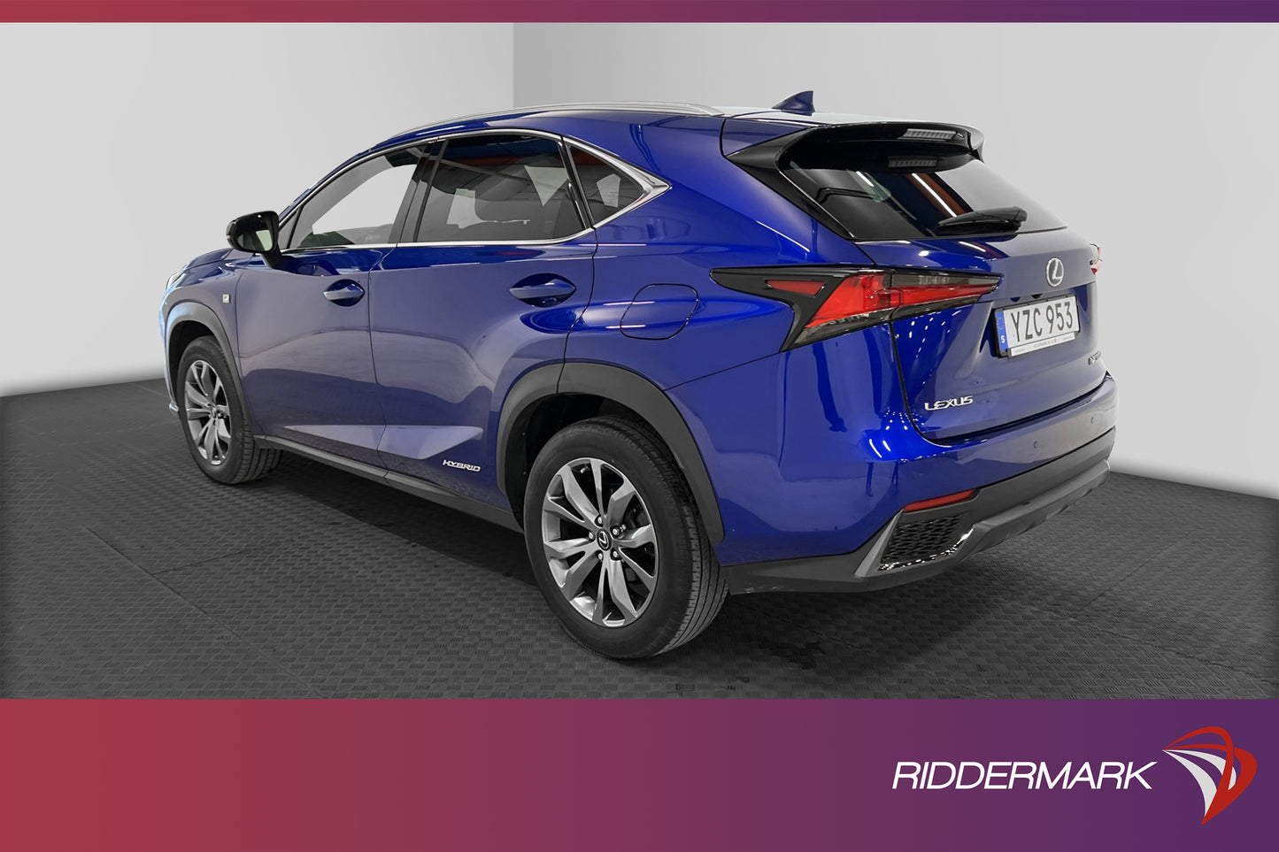 Lexus NX 300h AWD 2.5 ECVT F Sport B-kamera Keyless Navi