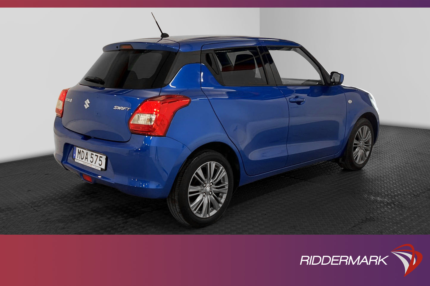 Suzuki Swift 1.2 CVT 90hk GL Kamera CarPlay Välserv 0.46L/M