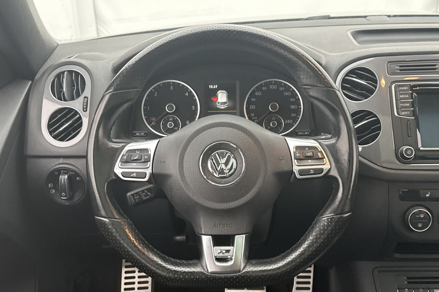 Volkswagen Tiguan TDI 4M 184hk R-Line Pano Skinn Värm Kamera