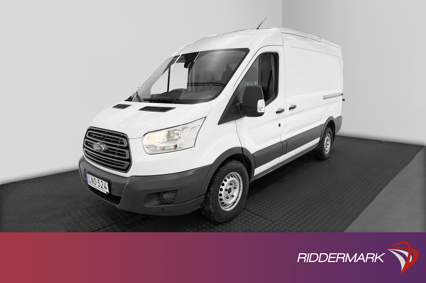 Ford Transit 350 L2H2 Automat Värmare Drag B-Kamera Moms