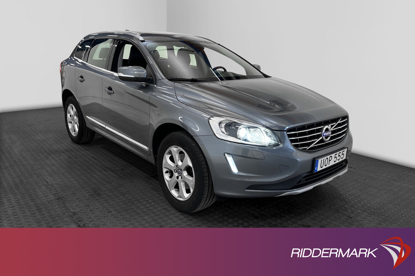 Volvo XC60 D4 AWD 190hk Summum Värmare Pano Skinn Navi