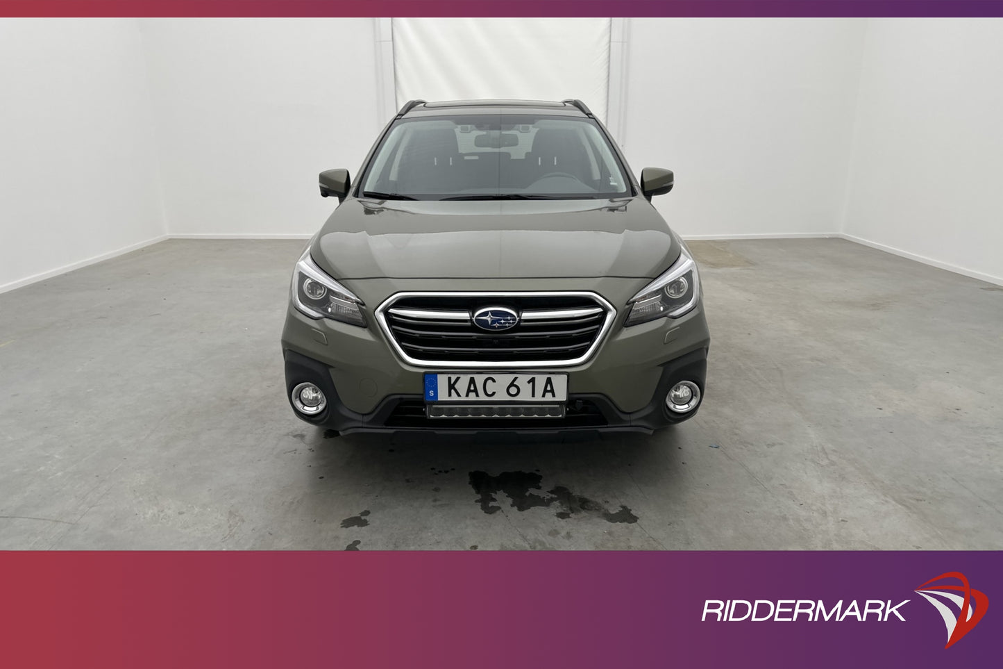 Subaru Outback 2.5 175hk 4WD Summit H/K Kamera Navi M-Värm