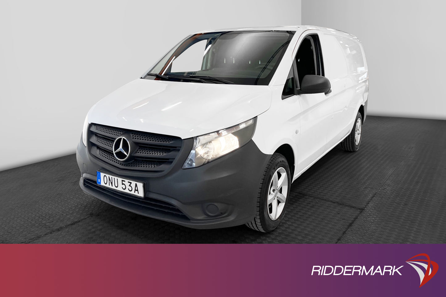 Mercedes-Benz Vito 111d Lång Värmare V-Inredd Dragkrok Moms